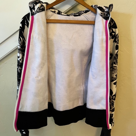Lululemon Scuba Hoodie 6 Brisk Bloom Floral - Picture 6 of 8